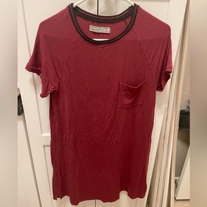 Abercrombie & Fitch burgundy t-shirt dress